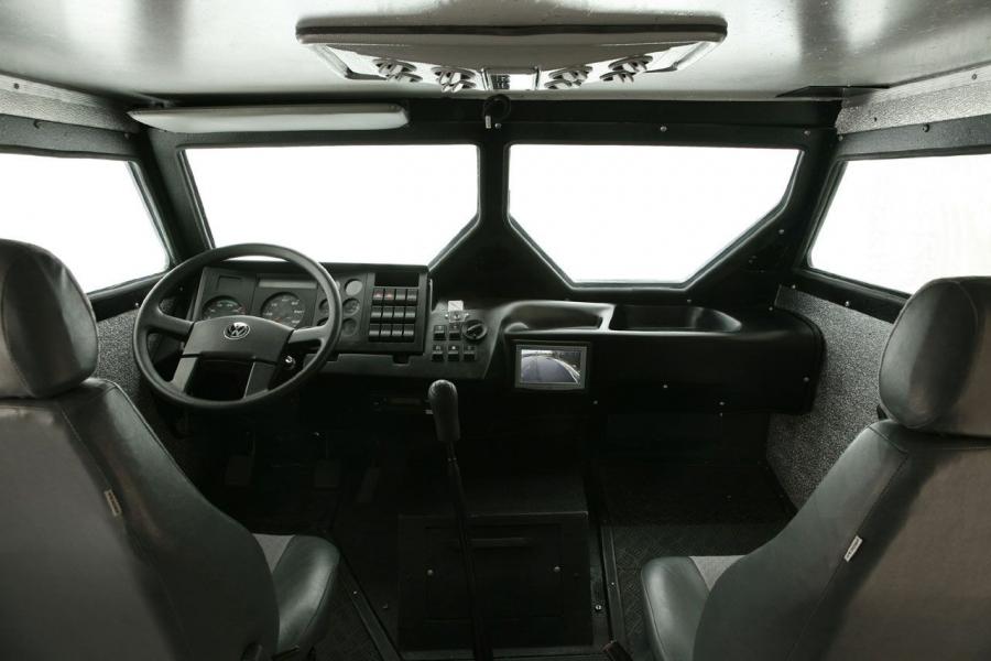  Volkswagen 9.150 ECE Armored Truck 2008 года  (фото 14 из 16)